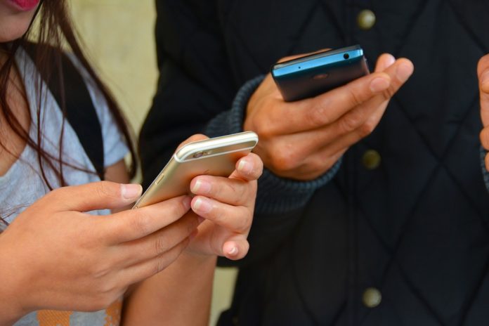 Tariffe cellulari di roaming, Agcom dice stop a quelle non non conformi