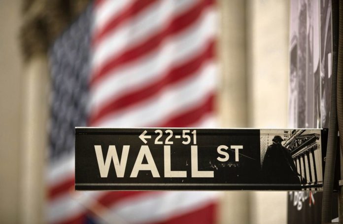 Panico a Wall Street, Dow Jones perde 800 punti in una sola seduta