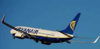 Voli Ryanair e Wizz Air, Antitrust sospende nuova policy bagagli a mano