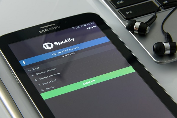 Spotify, quotazione a Wall Street, la società dello streaming musicale scalda i motori