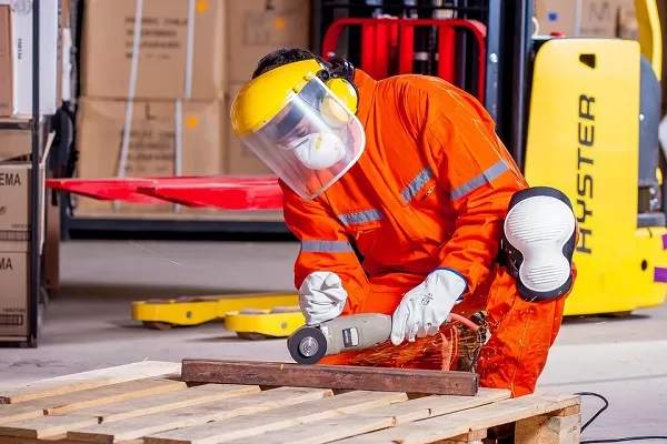 Esonero contributivo assunzioni e scuola-lavoro, ecco gli incentivi occupazione giovani